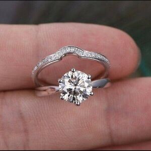 Elegant Silver moissanite Ring (wedding band n it included)
